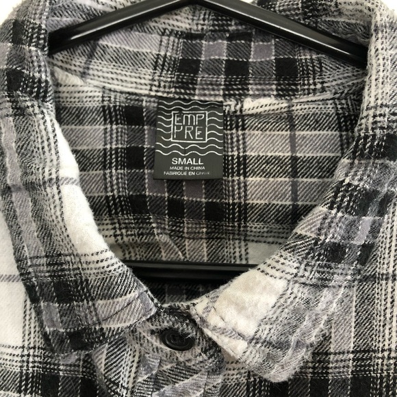 FLANNEL PLAID BUTTON UP SHIRT - Picture 3 of 5
